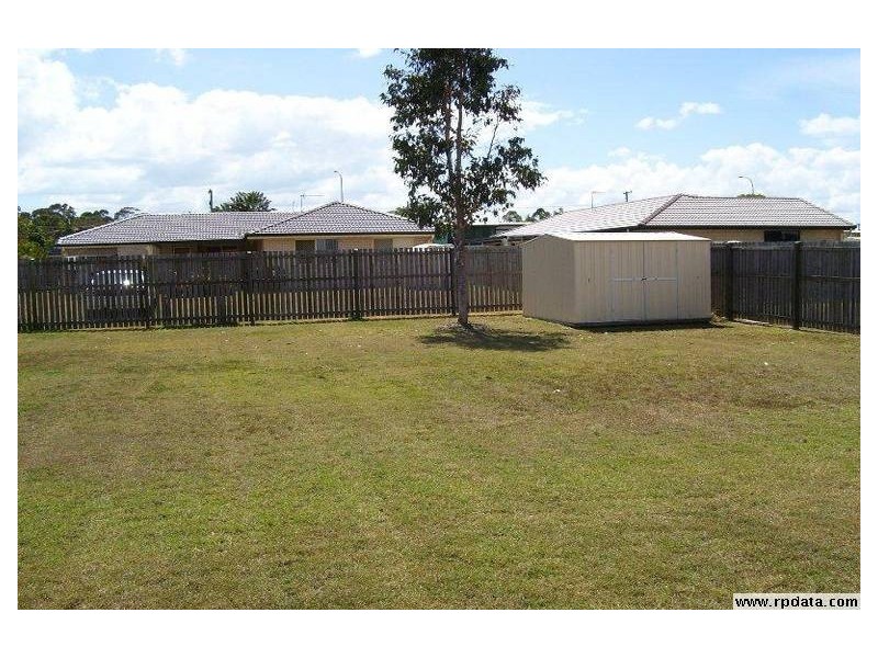 18 Kirton Road, Point Vernon QLD 4655