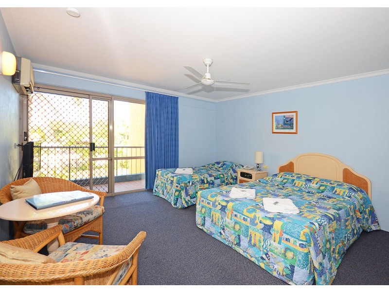 9/383 Esplanade, Torquay QLD 4655