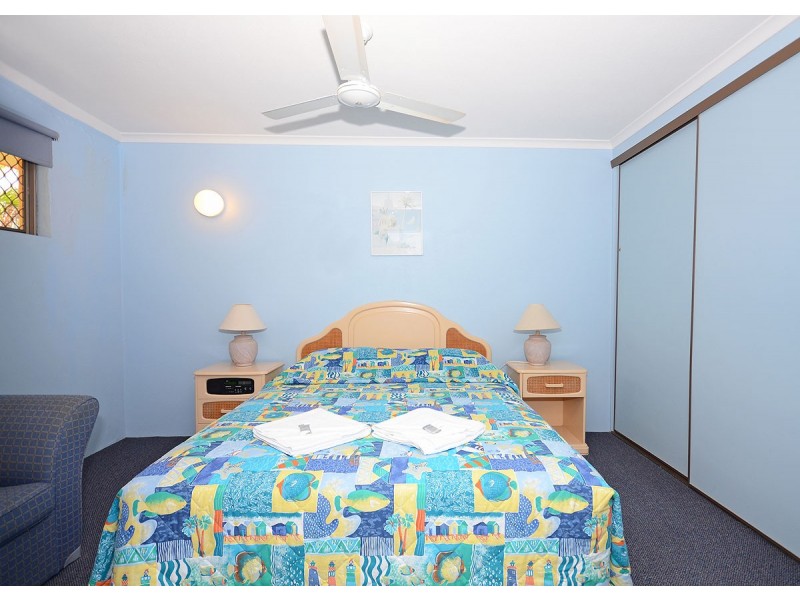 9/383 Esplanade, Torquay QLD 4655