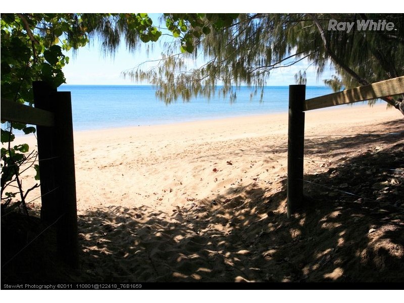 9/383 Esplanade, Torquay QLD 4655