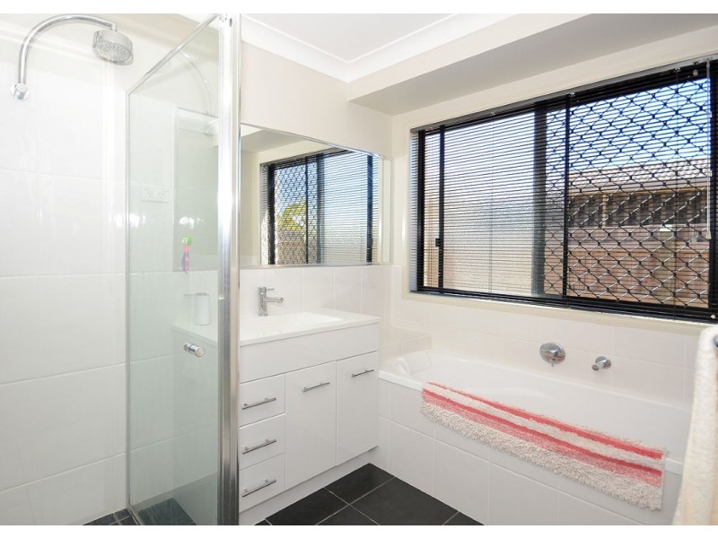 16 Grey Gum Court, Urraween QLD 4655