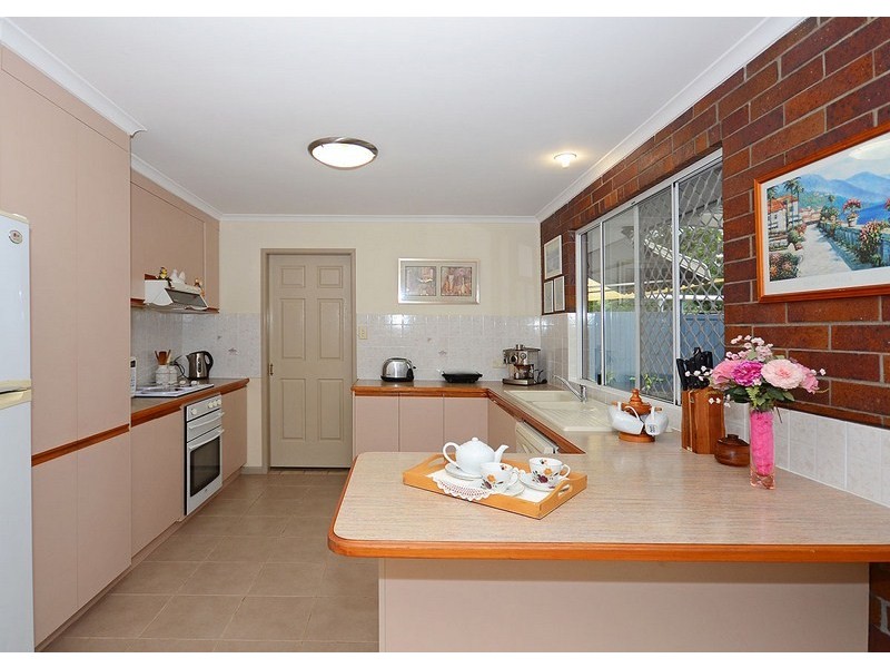 30 Acacia Street, Hervey Bay QLD 4655