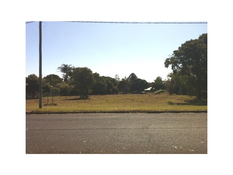 235 Torquay Terrace, Torquay QLD 4655