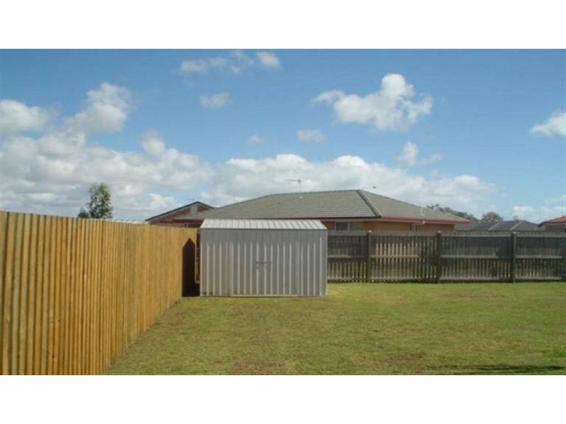 6 Sharyn Court, Point Vernon QLD 4655