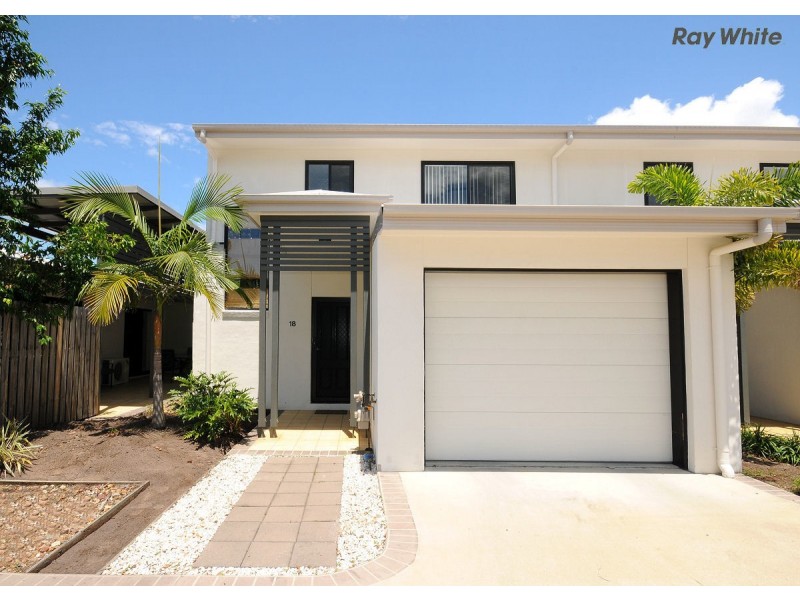 27/654 Charlton Esplanade, Urangan QLD 4655