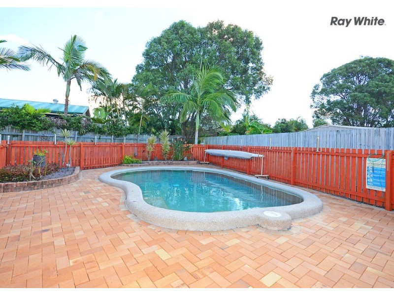 8 Shoreline Court, Urangan QLD 4655