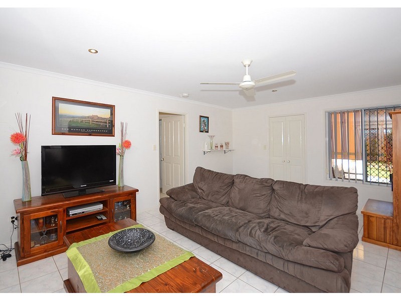 2 Abbey Court, Kawungan QLD 4655