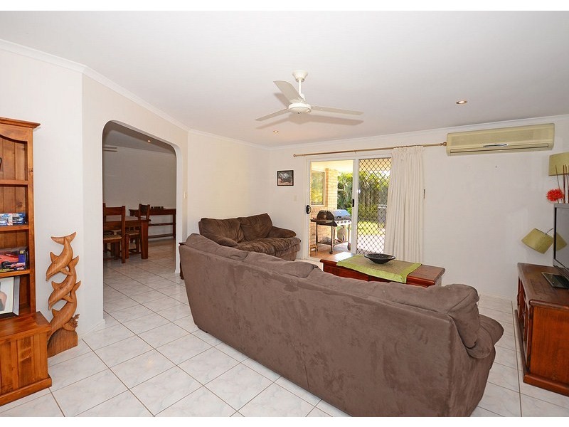 2 Abbey Court, Kawungan QLD 4655