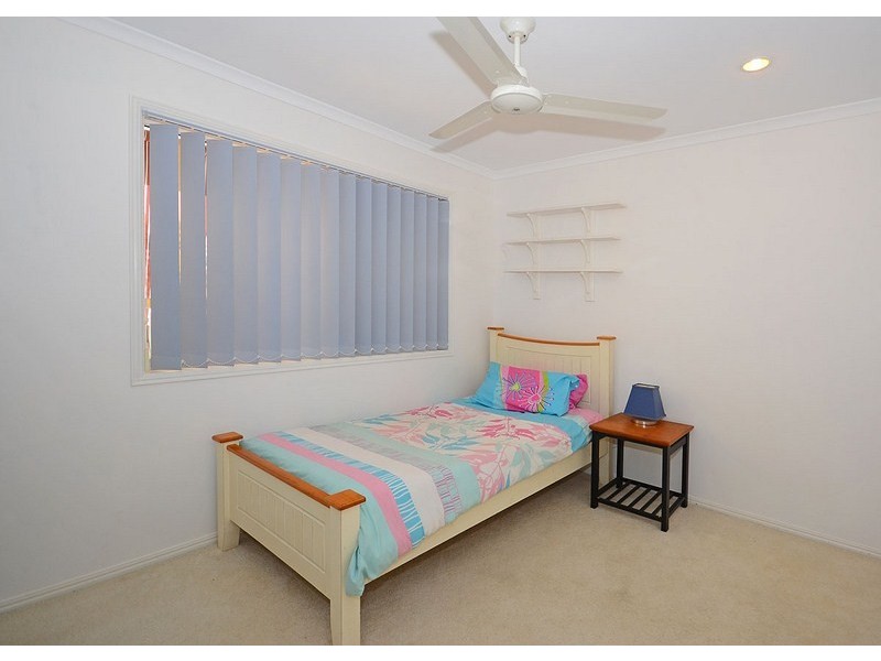 2 Abbey Court, Kawungan QLD 4655