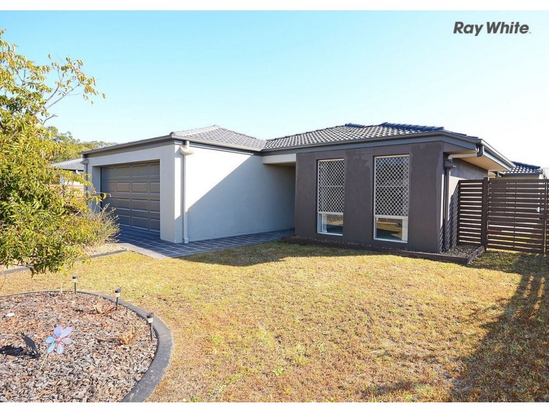 4 Captain Cook Street, Urraween QLD 4655