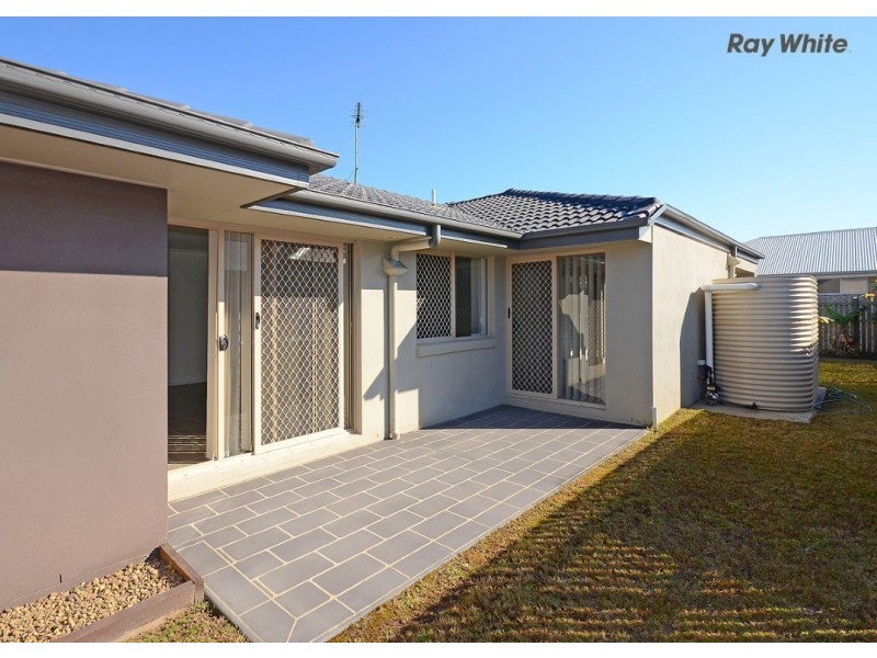 4 Captain Cook Street, Urraween QLD 4655