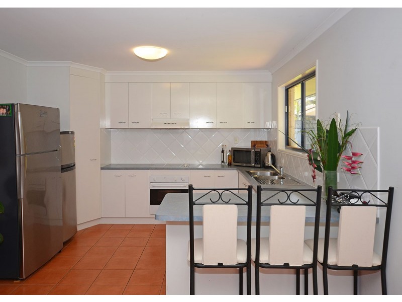 15 Turnbull Court, Urangan QLD 4655