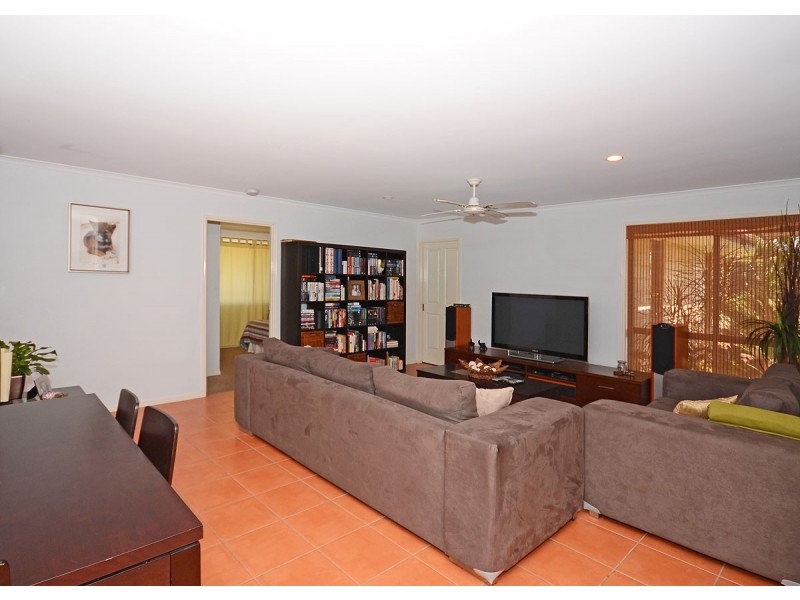 15 Turnbull Court, Urangan QLD 4655