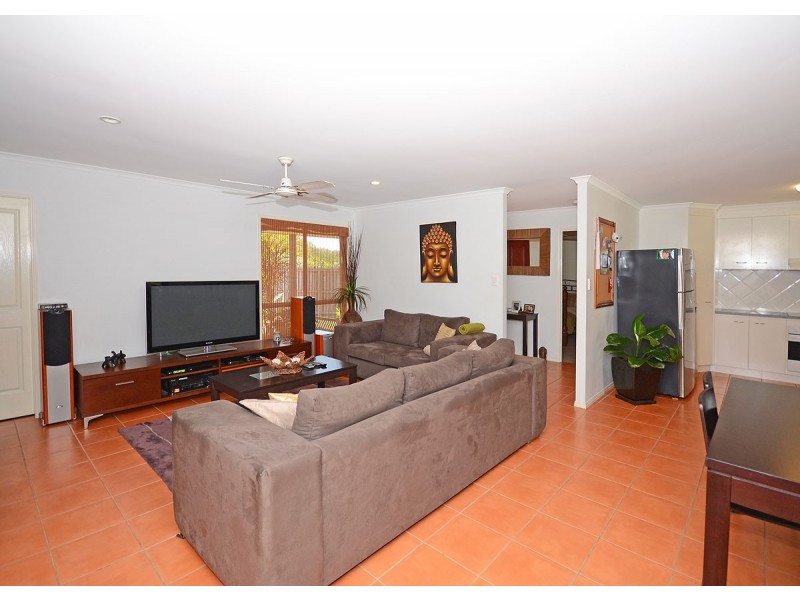 15 Turnbull Court, Urangan QLD 4655