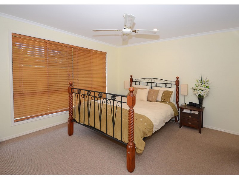 15 Turnbull Court, Urangan QLD 4655