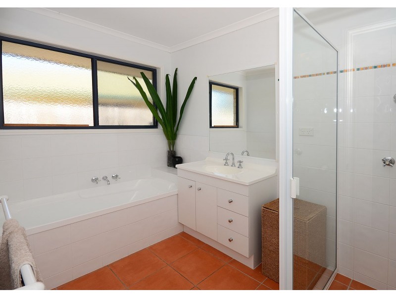 15 Turnbull Court, Urangan QLD 4655