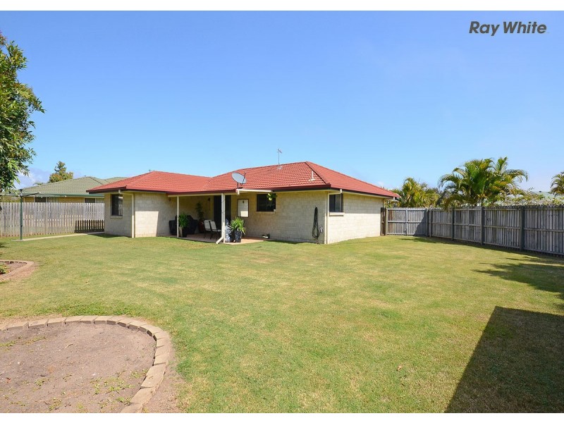 15 Turnbull Court, Urangan QLD 4655