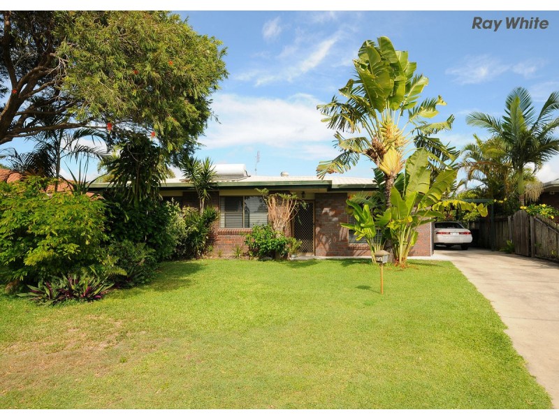 24 South Street, Urangan QLD 4655
