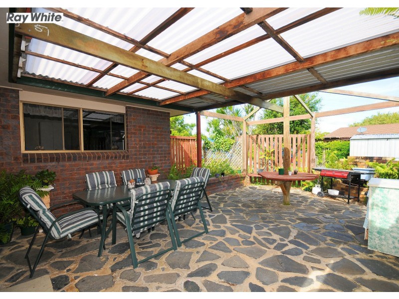 24 South Street, Urangan QLD 4655