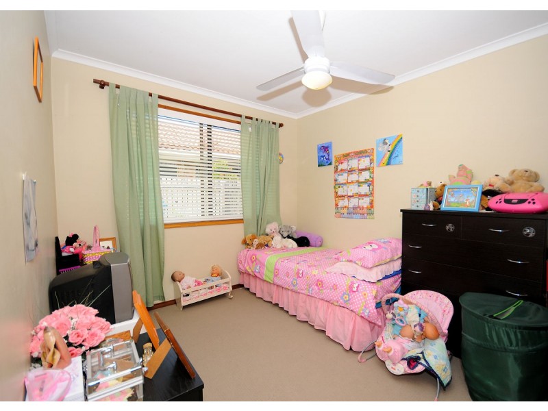 24 South Street, Urangan QLD 4655