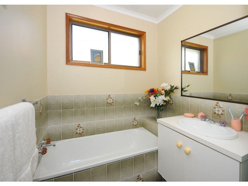 24 South Street, Urangan QLD 4655