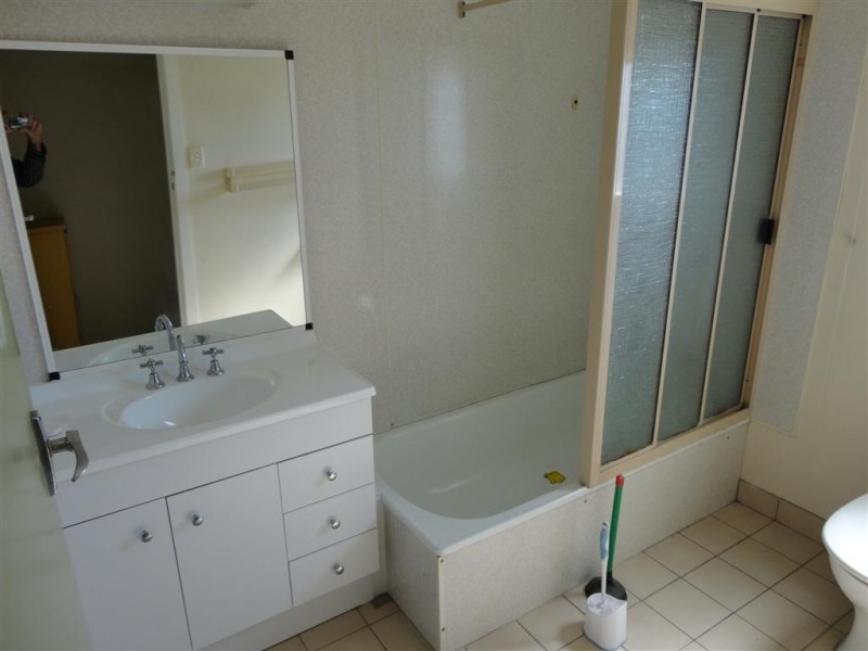 64 Torquay Road, Pialba QLD 4655