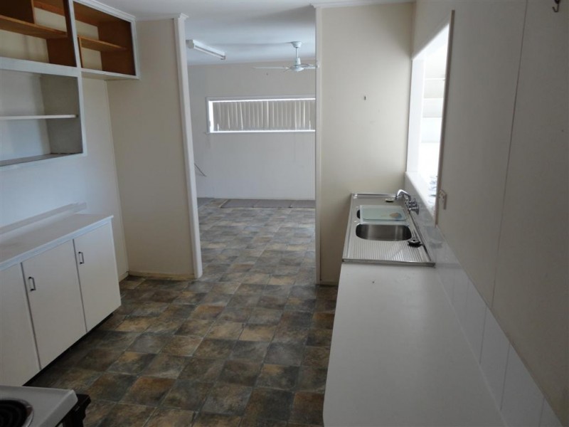 64 Torquay Road, Pialba QLD 4655