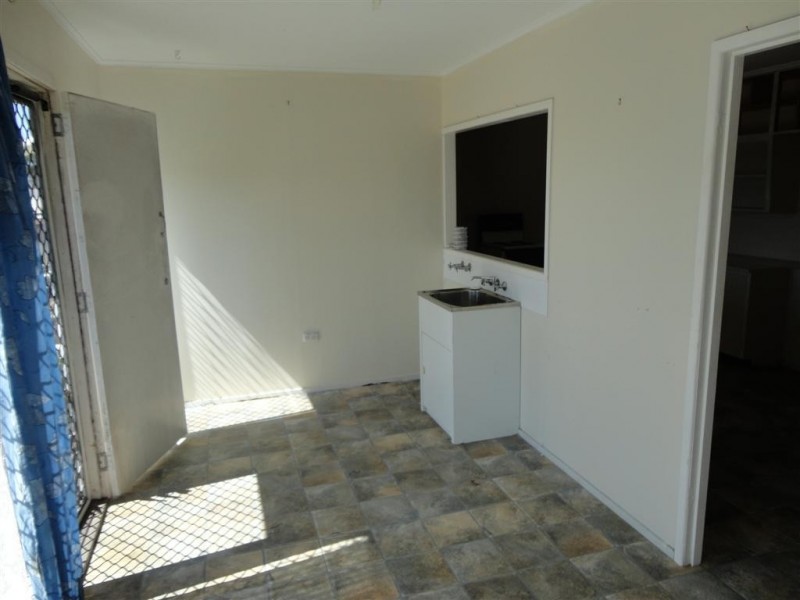 64 Torquay Road, Pialba QLD 4655