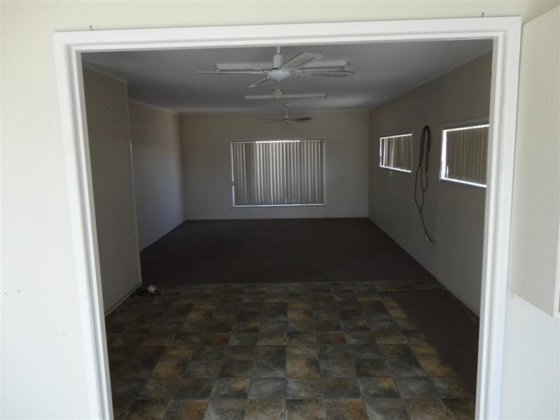 64 Torquay Road, Pialba QLD 4655