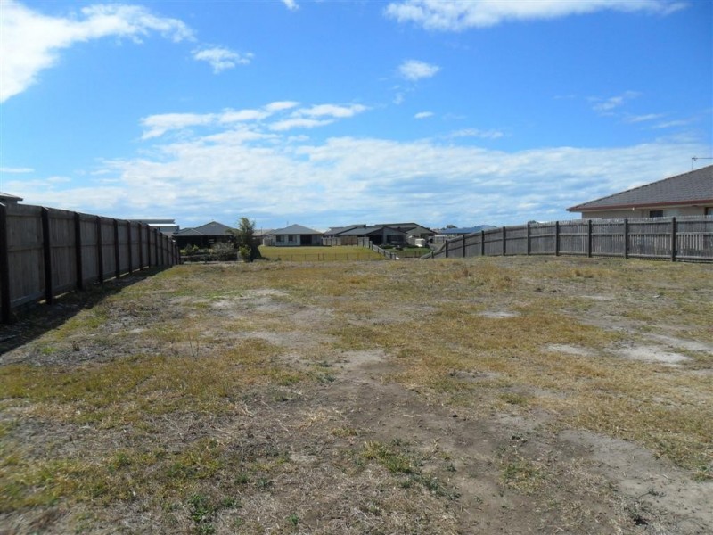 51 Endeavour Way, Eli Waters QLD 4655