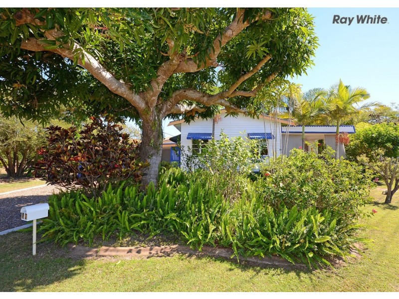 17 Ann Street, Torquay QLD 4655