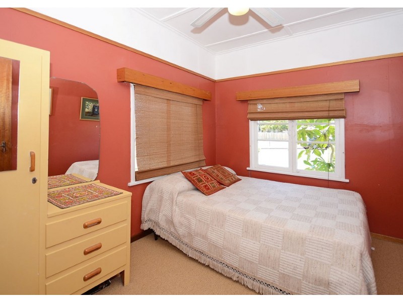 17 Ann Street, Torquay QLD 4655