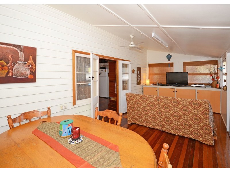 17 Ann Street, Torquay QLD 4655