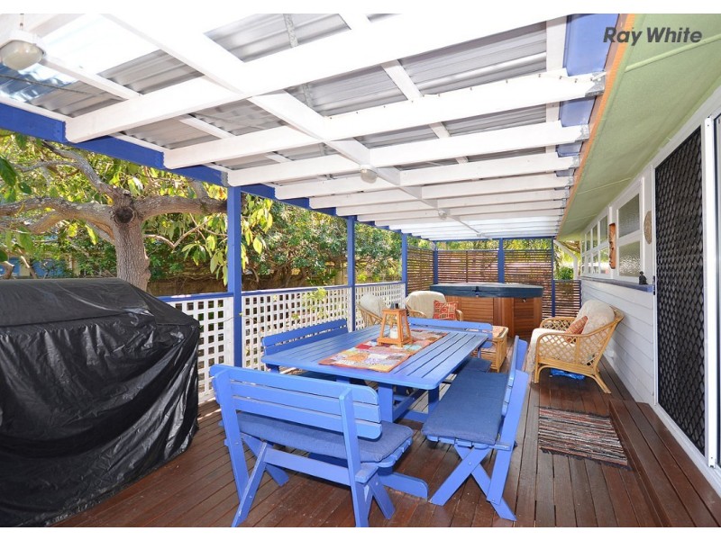 17 Ann Street, Torquay QLD 4655