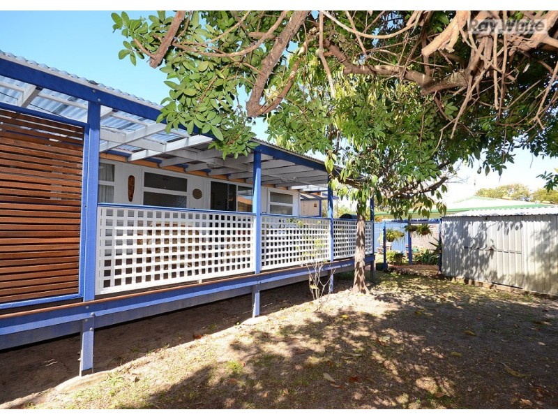 17 Ann Street, Torquay QLD 4655
