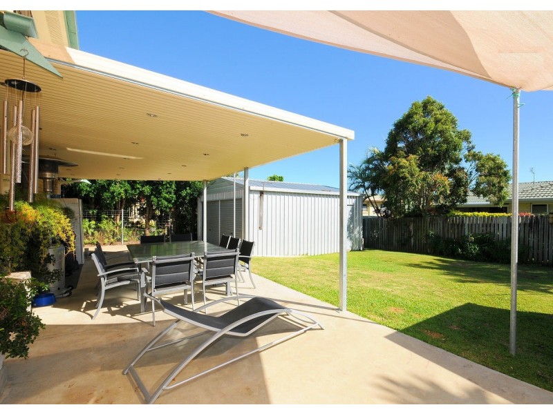 24 Hillcrest Avenue, Scarness QLD 4655