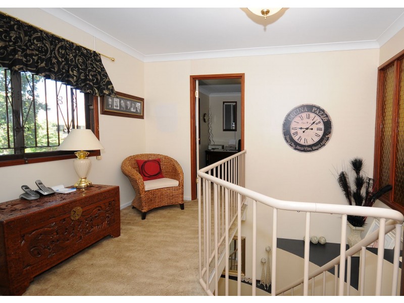 24 Hillcrest Avenue, Scarness QLD 4655