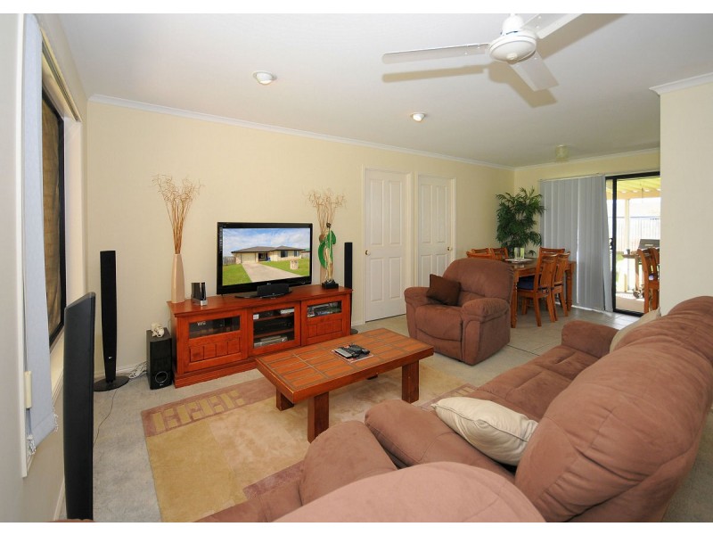 34 Wide Bay Drive, Eli Waters QLD 4655