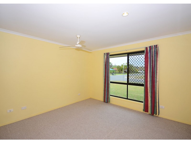 1 Pialba Downs Dr, Hervey Bay QLD 4655