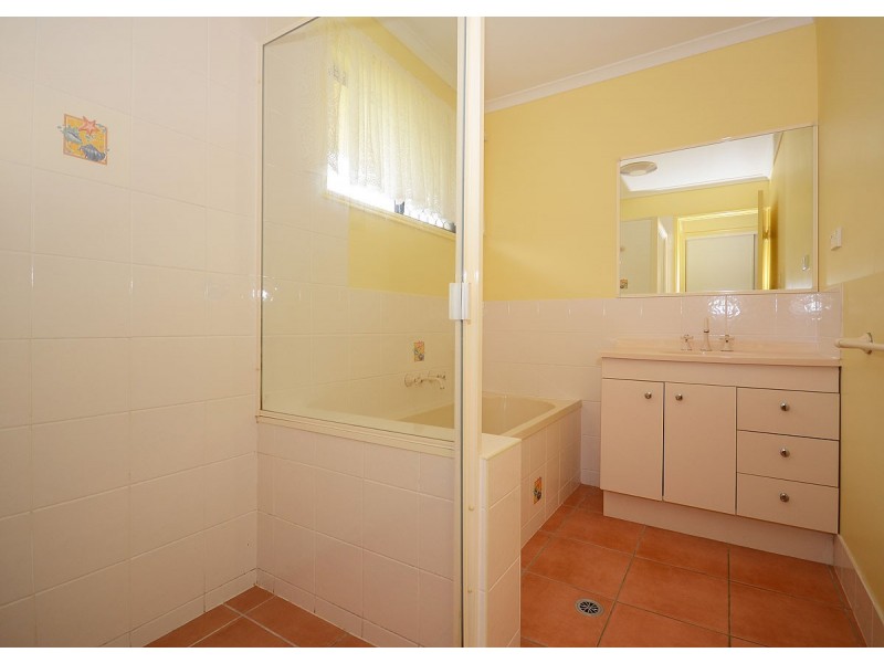 1 Pialba Downs Dr, Hervey Bay QLD 4655