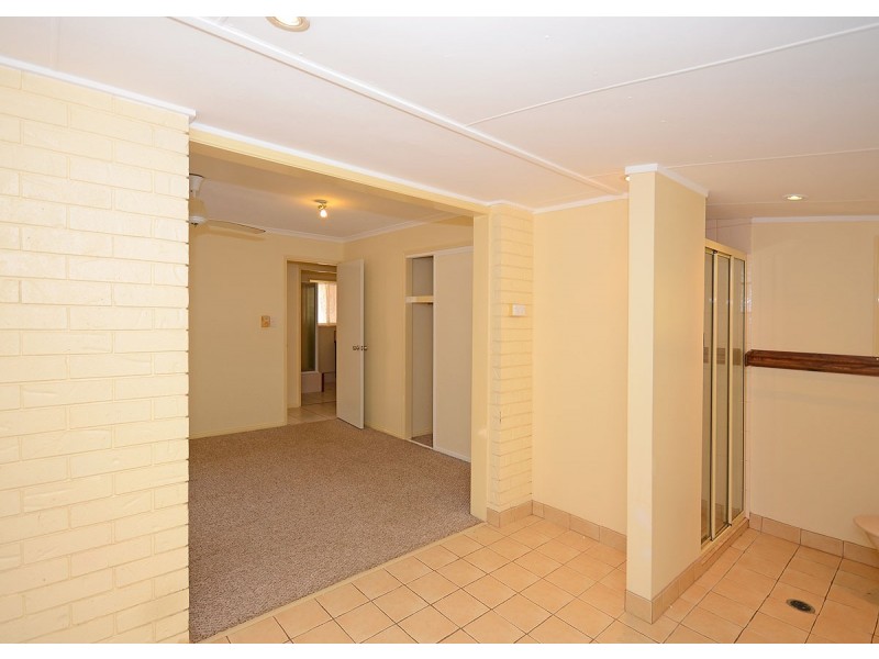 16 Acacia Street, Point Vernon QLD 4655