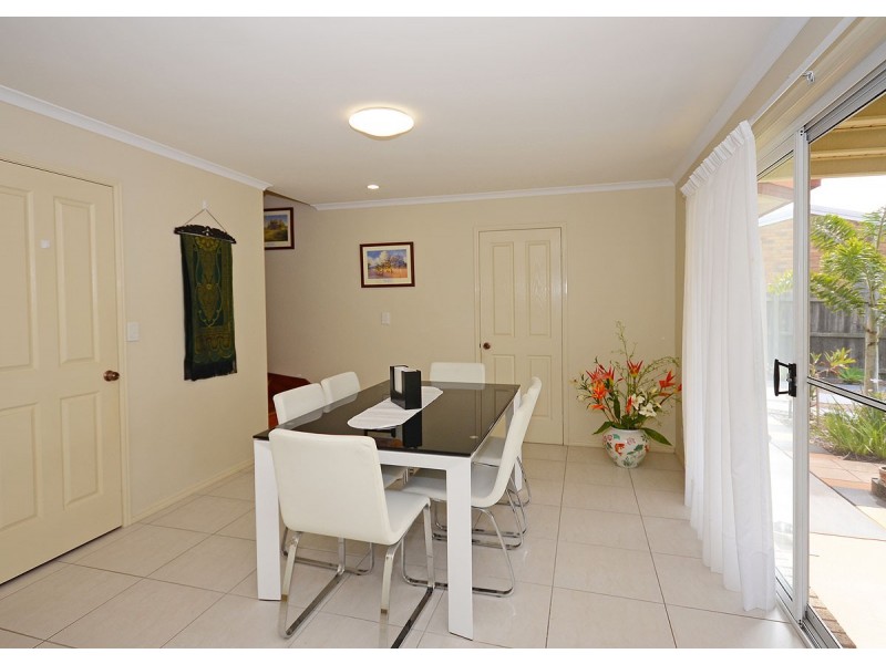 4 Swaney Court, Urangan QLD 4655