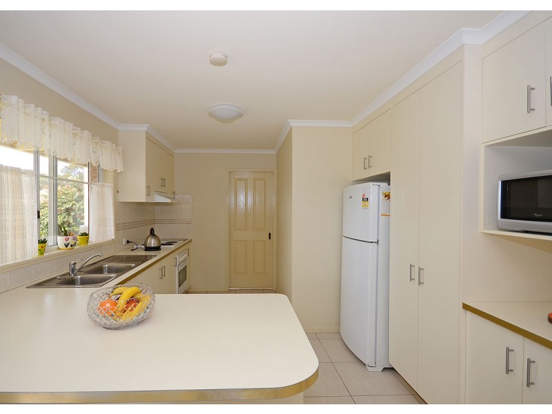 4 Swaney Court, Urangan QLD 4655