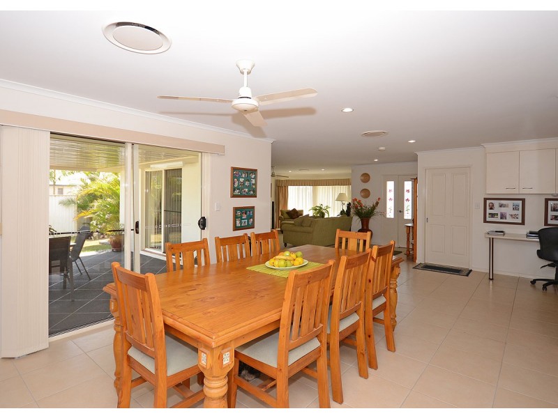 6 Yongala Avenue, Eli Waters QLD 4655