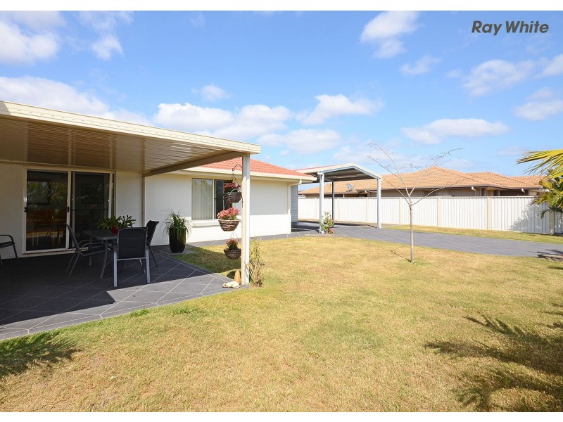 6 Yongala Avenue, Eli Waters QLD 4655