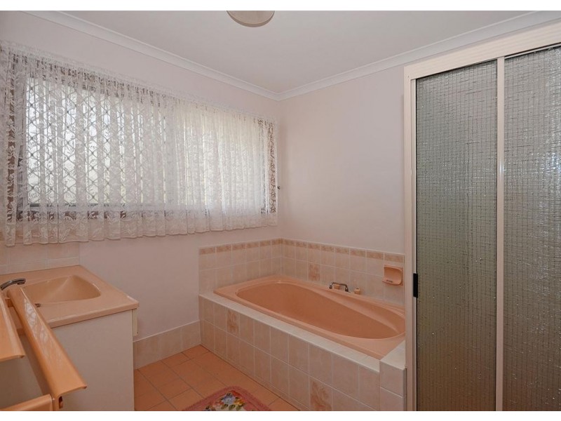 9 Magnolia Street, Kawungan QLD 4655