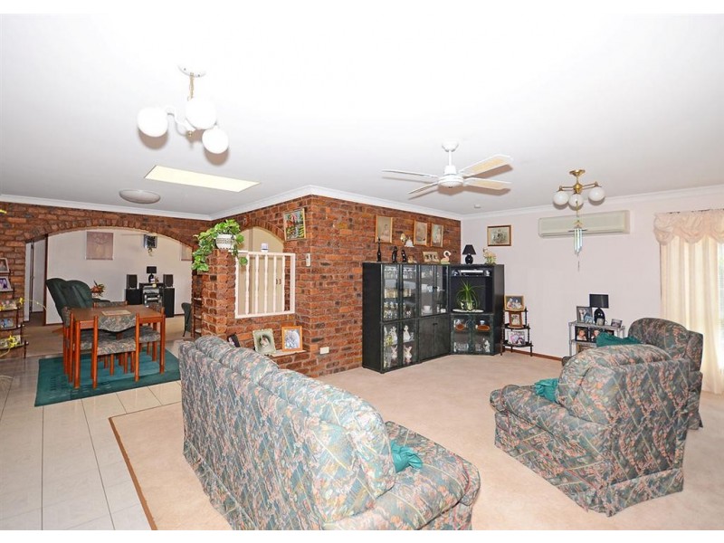 9 Magnolia Street, Kawungan QLD 4655