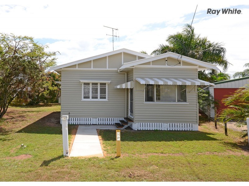 28 Kent Street, Urangan QLD 4655