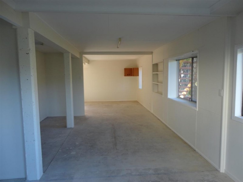 30 Saunders Street, Point Vernon QLD 4655