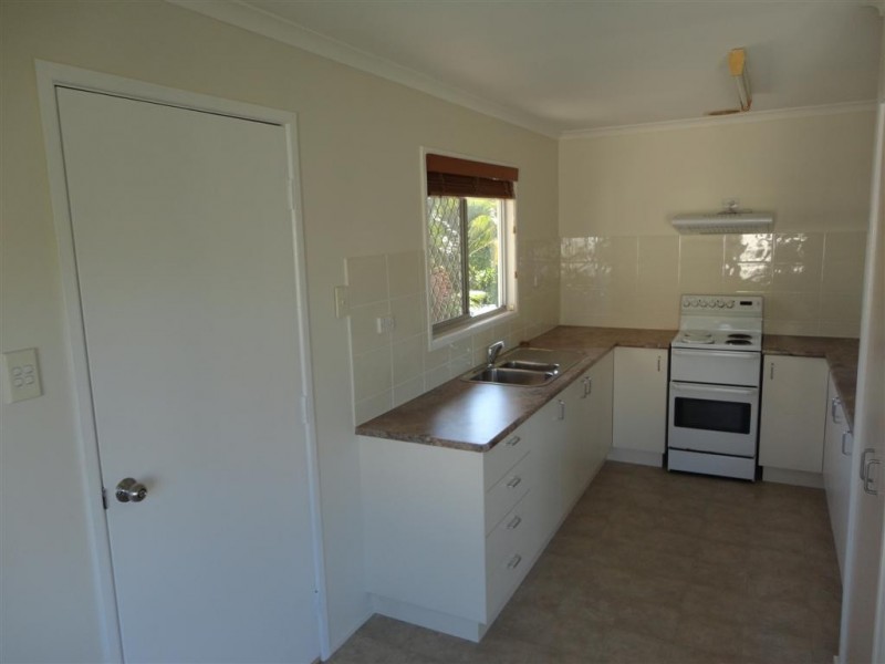 30 Saunders Street, Point Vernon QLD 4655